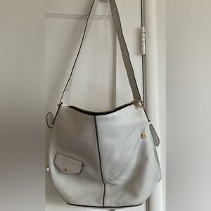Marc Jacobs White Shoulder Bag with Structured Design